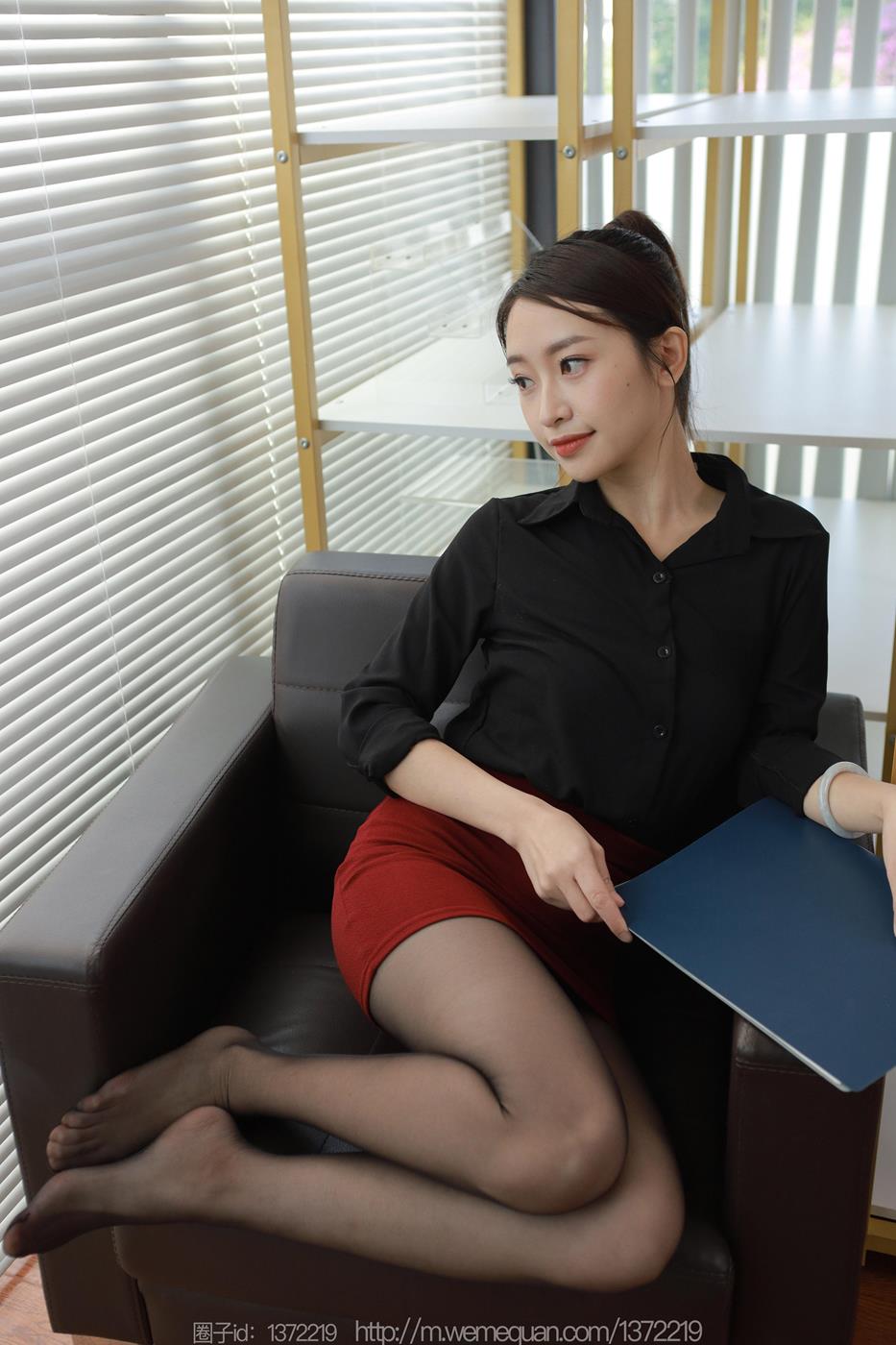 图片[22]-[IESS异思趣向] 2023.01.06 丝享家1321：小婕《百叶窗嘿丝》[90P] – 速更版-美库