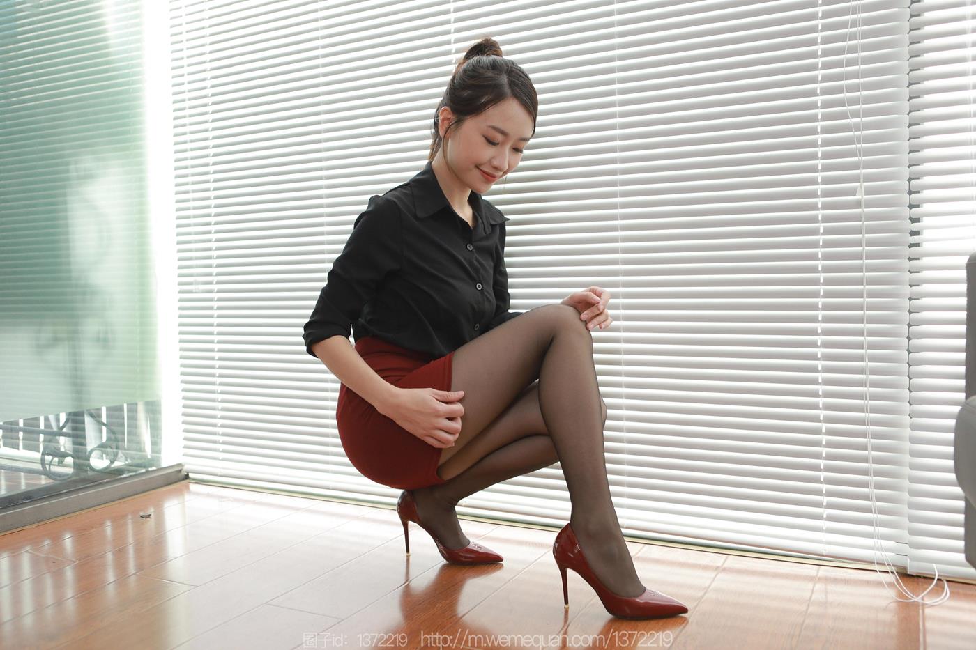 图片[38]-[IESS异思趣向] 2023.01.06 丝享家1321：小婕《百叶窗嘿丝》[90P] – 速更版-美库