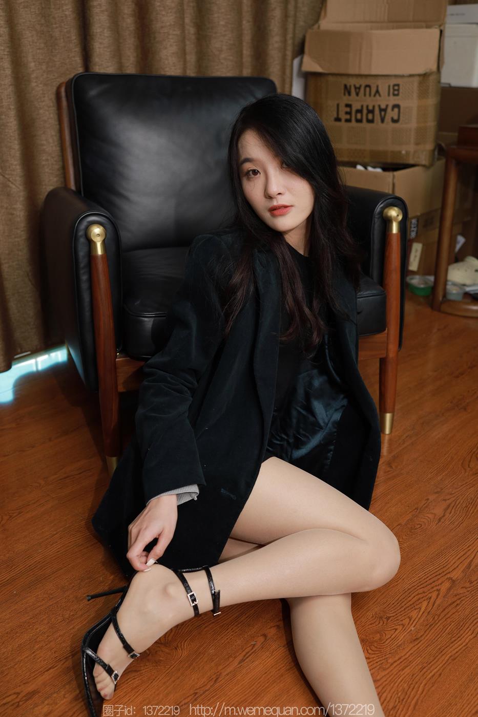 图片[17]-[IESS异思趣向] 2023.01.07 丝享家1322：婉萍《穿脱高跟鞋》[79P] – 速更版-美库