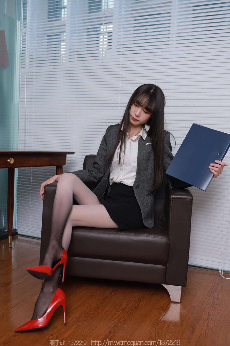 图片[81]-[IESS异思趣向] 2023.01.08 丝享家1323：团团《黑白渐变》[85P] – 速更版-美库