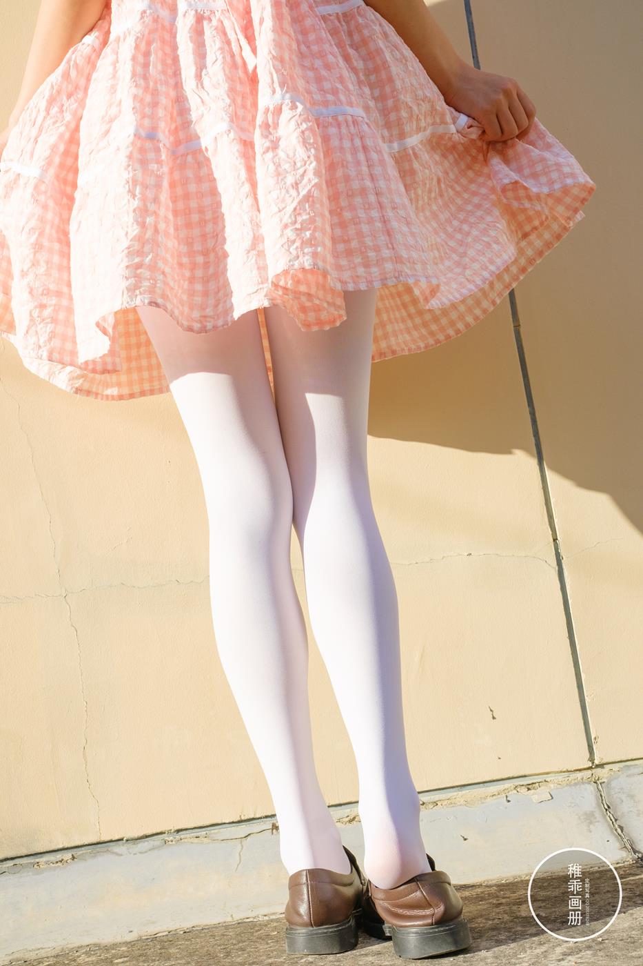 图片[10]-柴系小乖(稚乖画册) – 夜夜 天台粉裙[55P] – 速更版-美库