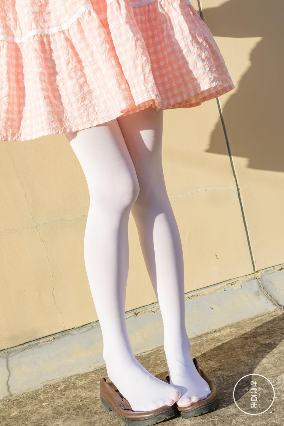 图片[11]-柴系小乖(稚乖画册) – 夜夜 天台粉裙[55P] – 速更版-美库