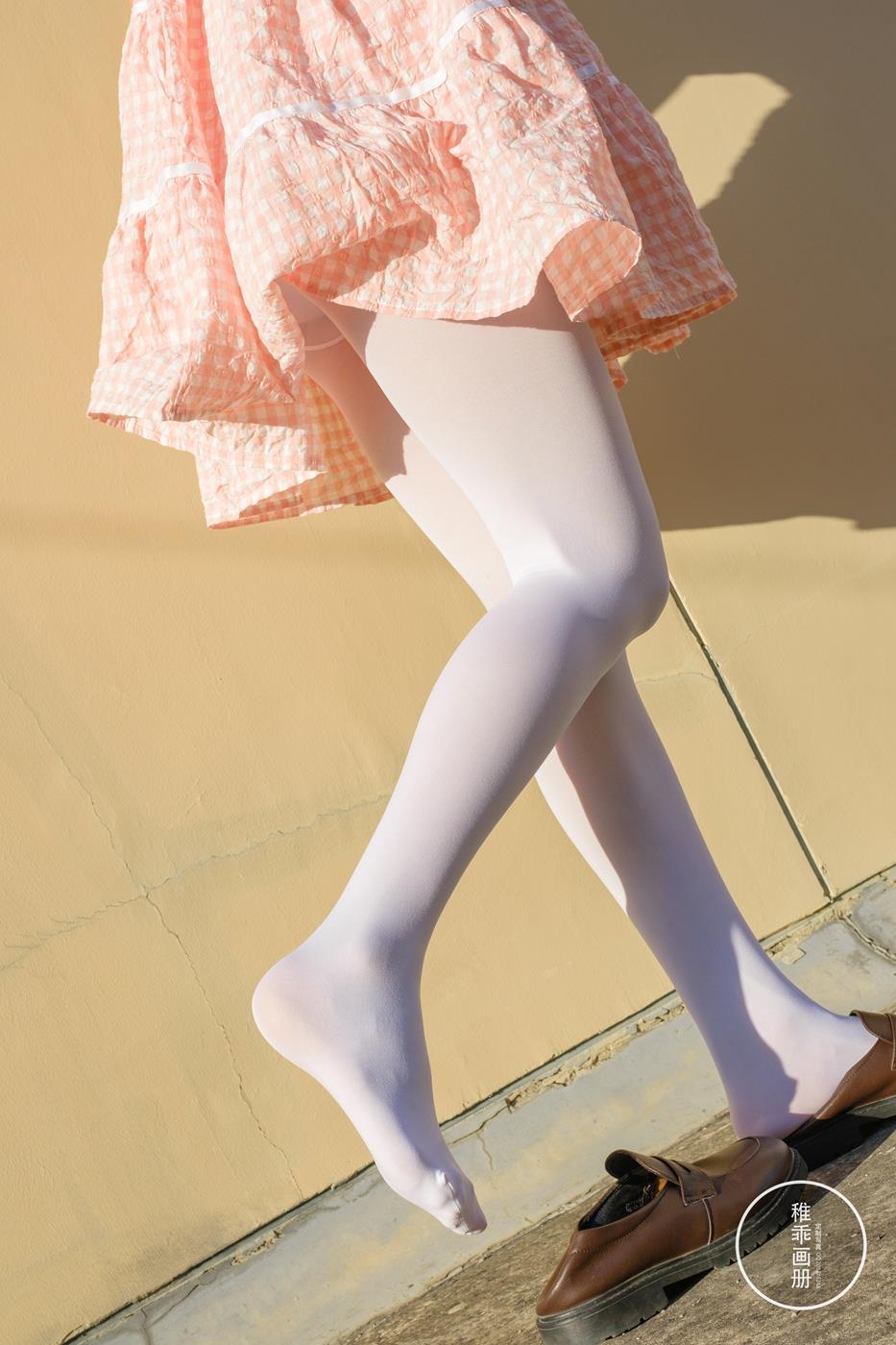 图片[15]-柴系小乖(稚乖画册) – 夜夜 天台粉裙[55P] – 速更版-美库
