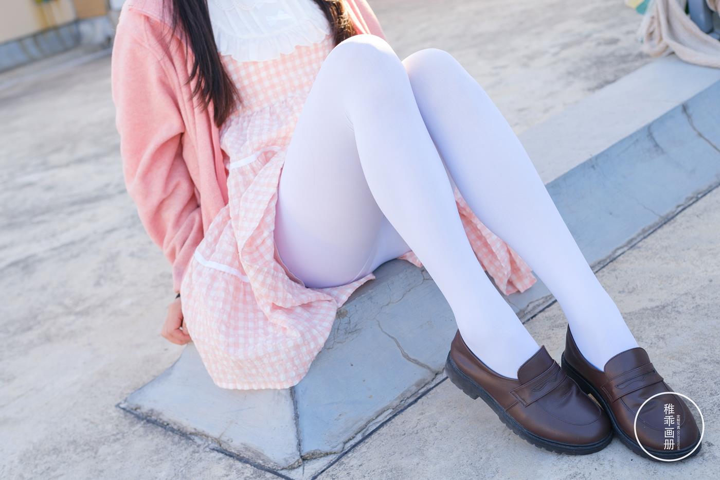 图片[49]-柴系小乖(稚乖画册) – 夜夜 天台粉裙[55P] – 速更版-美库