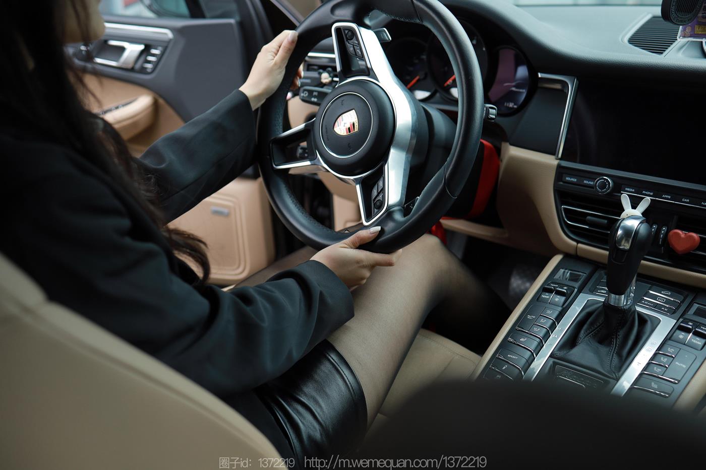 图片[24]-[IESS异思趣向] 2023.01.11 丝享家1326：婉萍《美女专车》[88P] – 速更版-美库