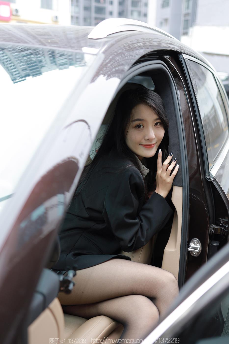 图片[61]-[IESS异思趣向] 2023.01.11 丝享家1326：婉萍《美女专车》[88P] – 速更版-美库