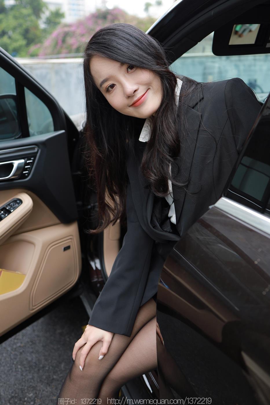 图片[68]-[IESS异思趣向] 2023.01.11 丝享家1326：婉萍《美女专车》[88P] – 速更版-美库