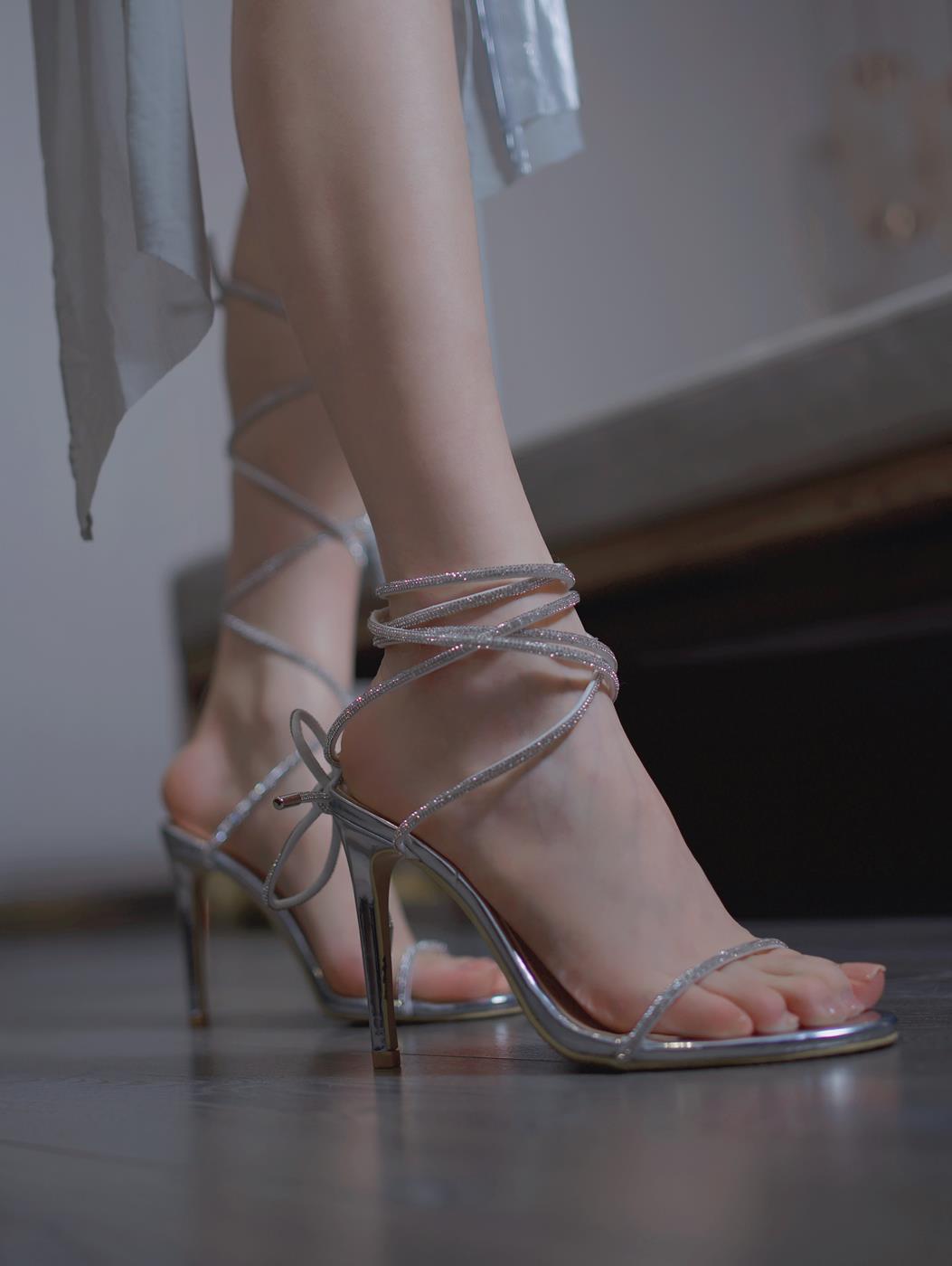 图片[11]-禅院熏 – 银色礼服[12P] – 速更版-美库