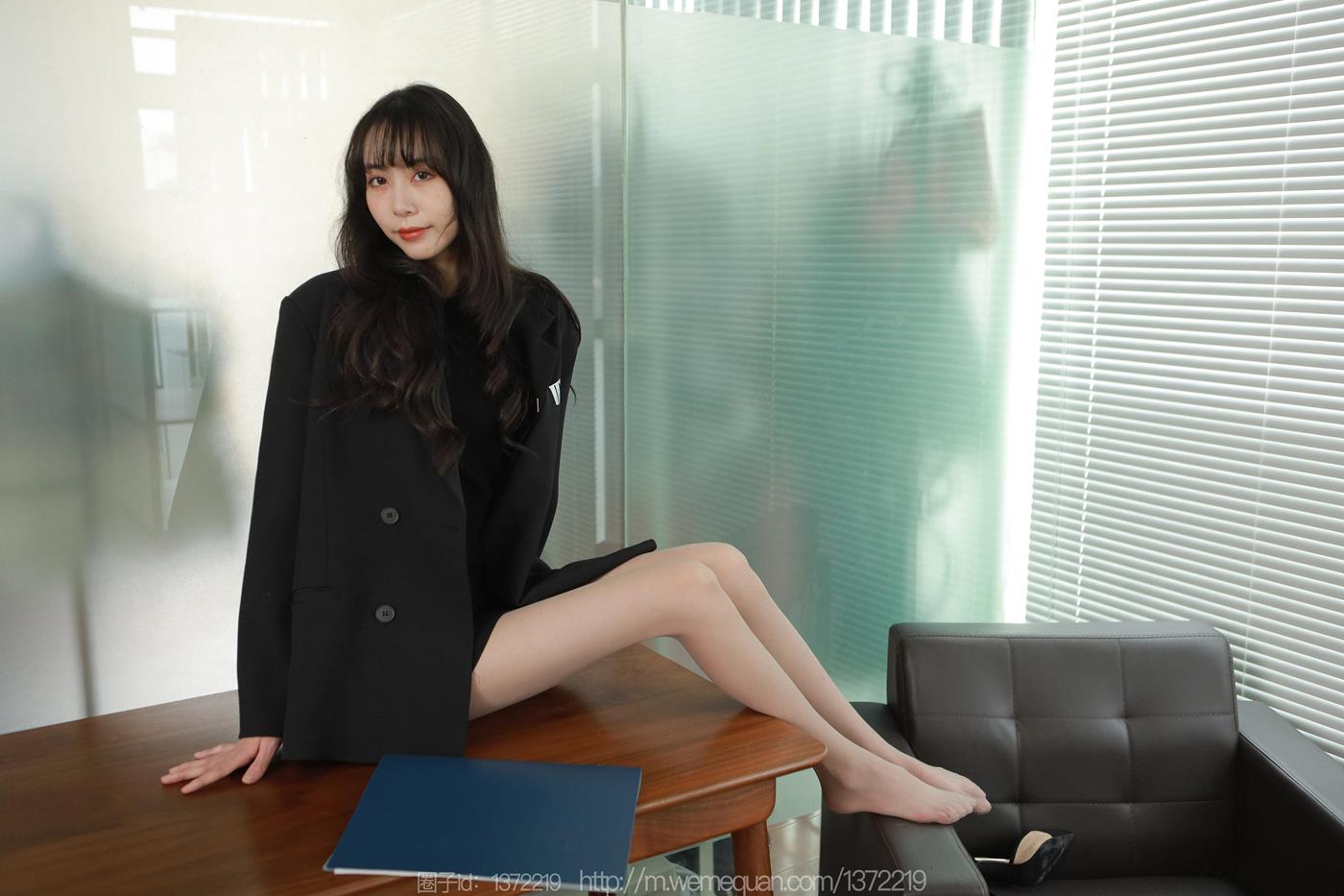 图片[11]-[IESS异思趣向] 2023.01.12 丝享家1327：团团《长腿西装》[79P] – 速更版-美库