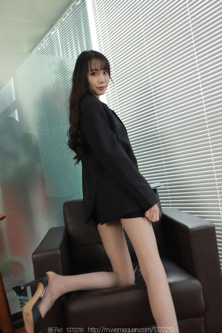 图片[34]-[IESS异思趣向] 2023.01.12 丝享家1327：团团《长腿西装》[79P] – 速更版-美库