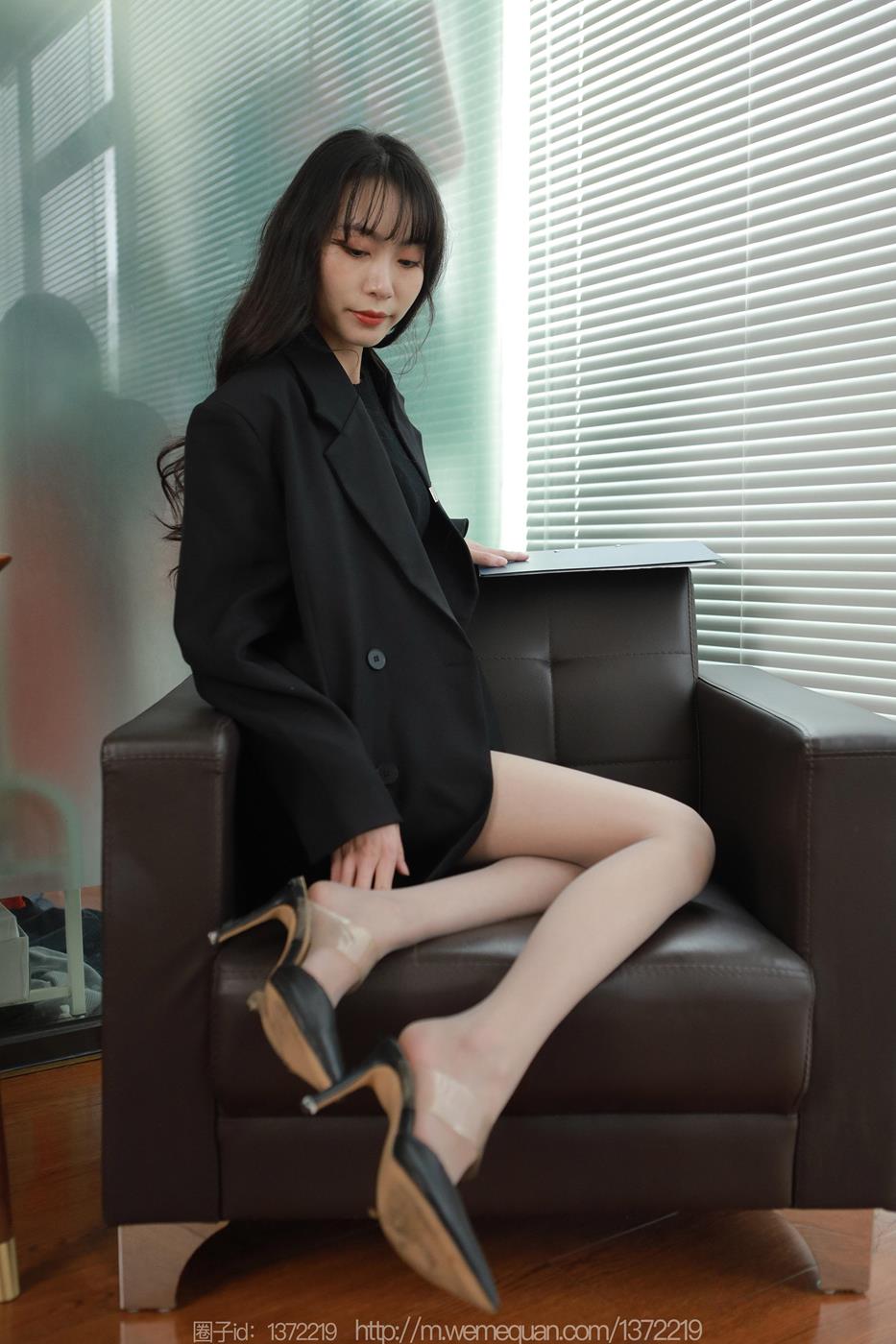 图片[36]-[IESS异思趣向] 2023.01.12 丝享家1327：团团《长腿西装》[79P] – 速更版-美库