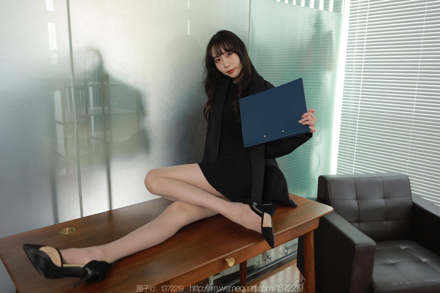 图片[79]-[IESS异思趣向] 2023.01.12 丝享家1327：团团《长腿西装》[79P] – 速更版-美库