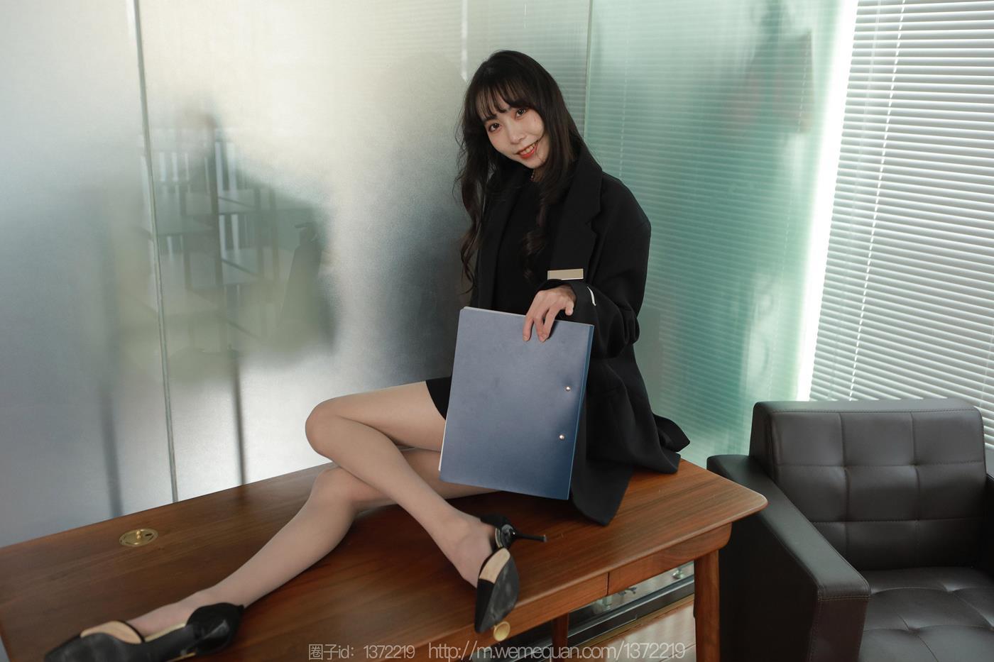 图片[80]-[IESS异思趣向] 2023.01.12 丝享家1327：团团《长腿西装》[79P] – 速更版-美库