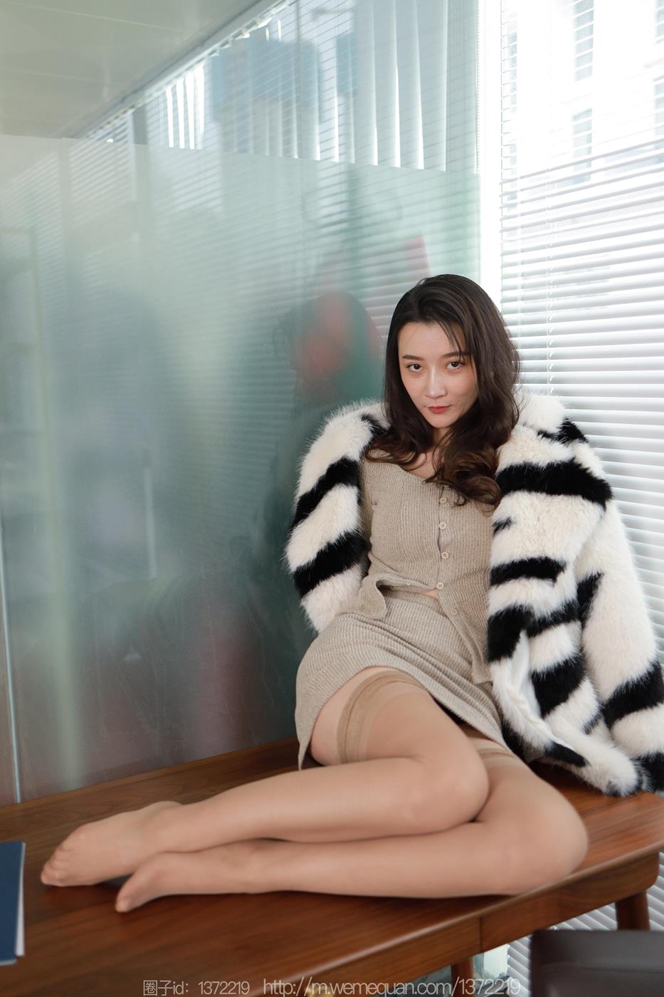 图片[26]-[IESS异思趣向] 2023.01.20 丝享家1335：秋秋《冷艳美女》[94P] – 速更版-美库