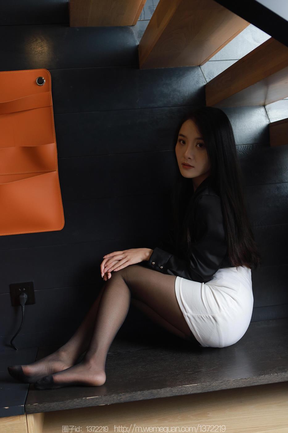 图片[63]-[IESS异思趣向] 2023.01.21 丝享家1336：婉萍《房间里的OL》[89P] – 速更版-美库