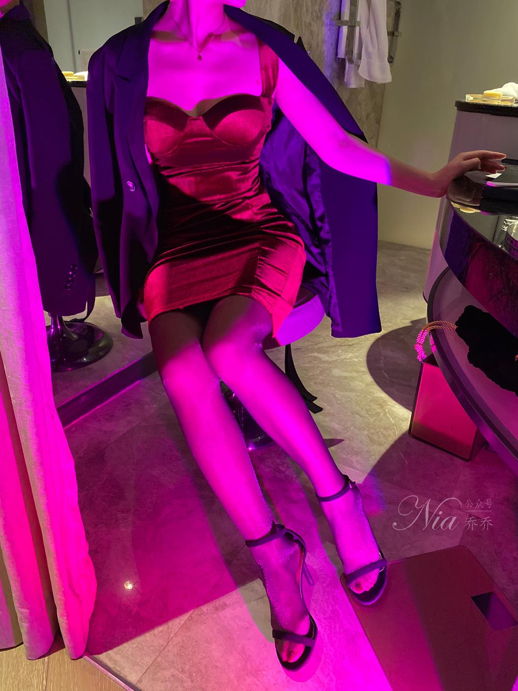 图片[39]-网紅Coser@安乔乔儿(Nia乔乔) 御姐的夜晚 [90P] – 速更版-美库