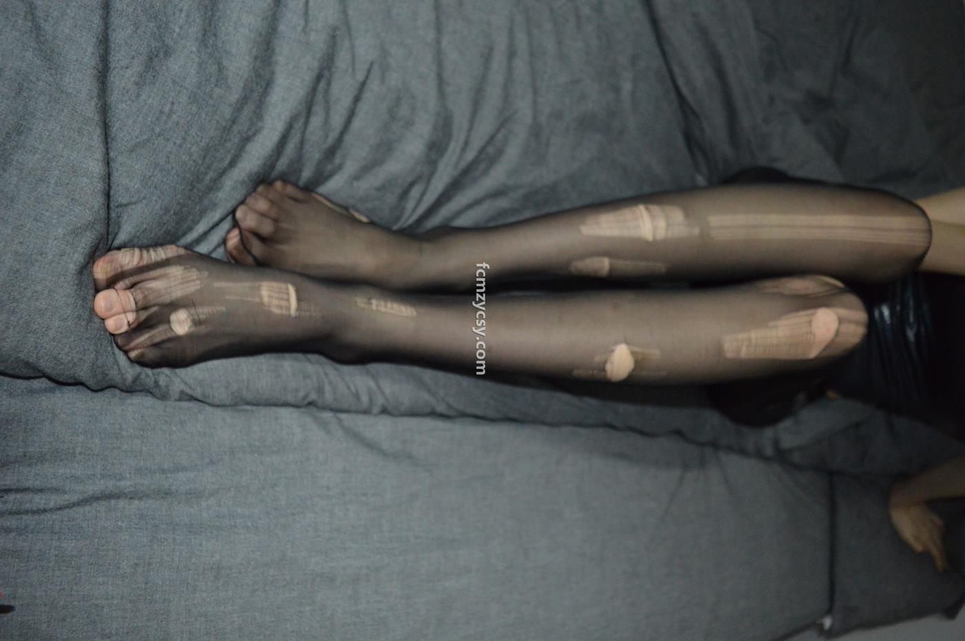 图片[64]-FCMZ原创学生足模摄影 No.083 皮革战衣丝袜脚 [94P] – 速更版-美库