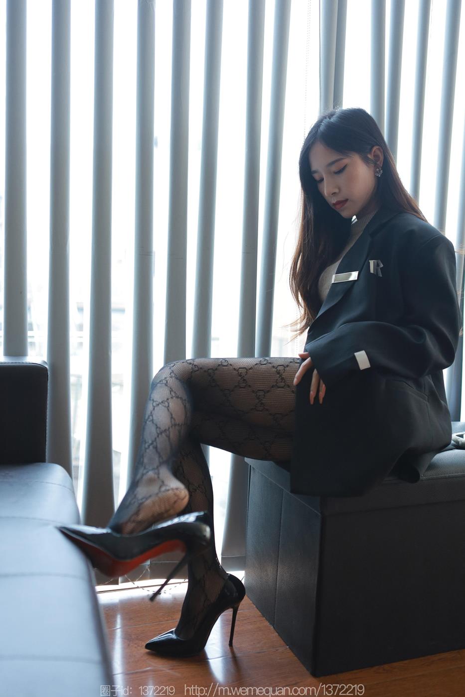 图片[69]-[IESS异思趣向] 2023.01.25 丝享家1340：美子《花样字母》[96P] – 速更版-美库