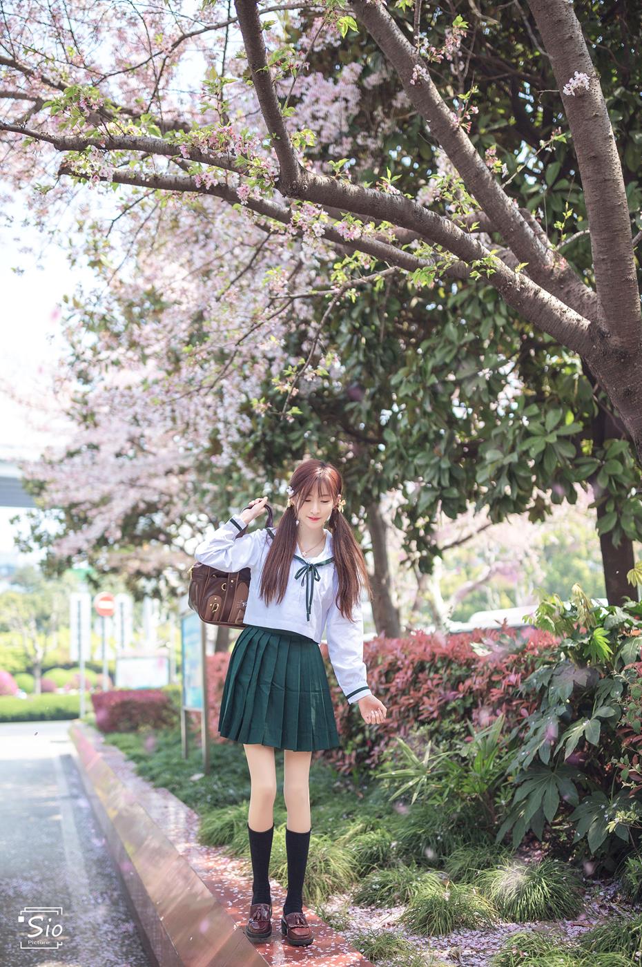 图片[18]-网紅Coser@王羽杉 JK樱花 [20P] – 速更版-美库