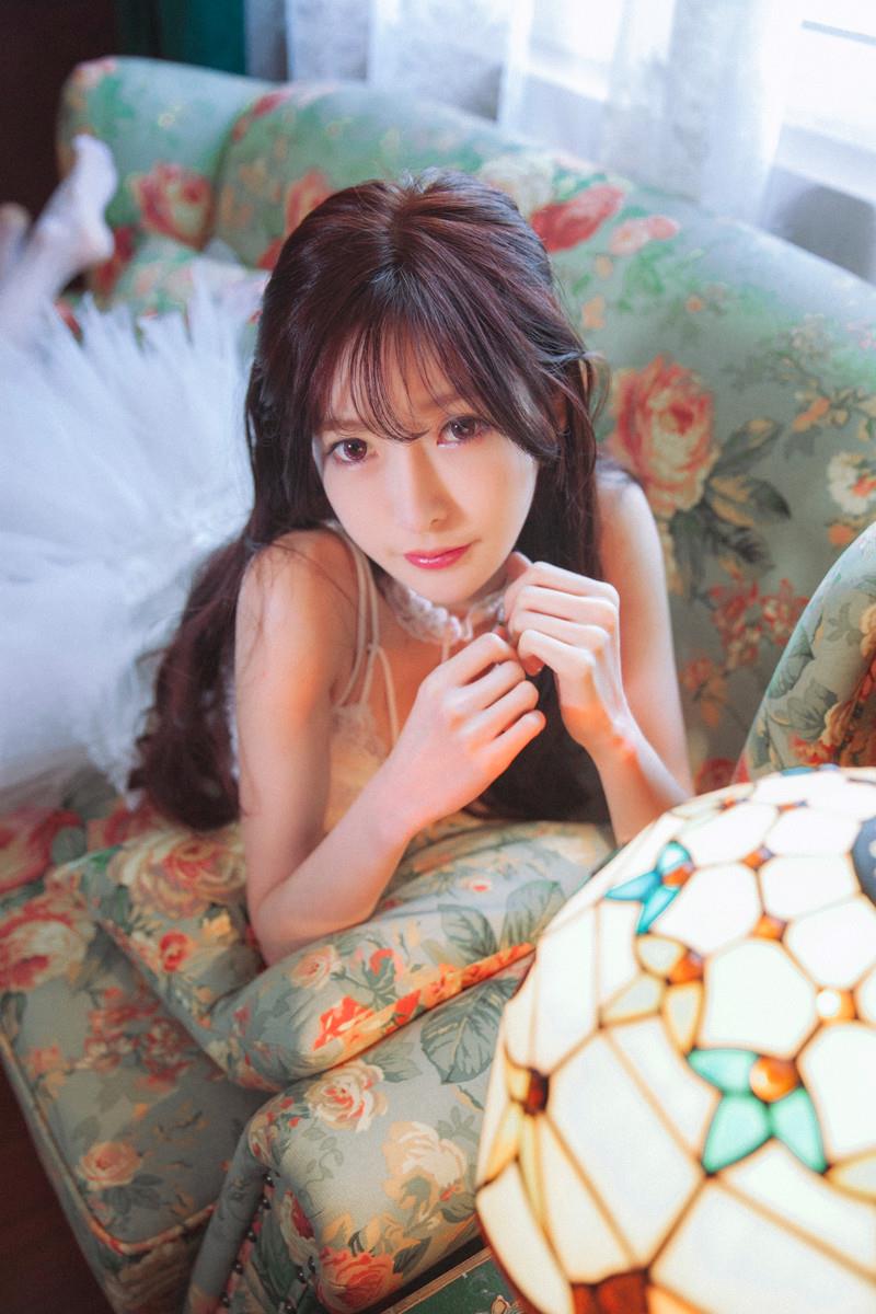 图片[11]-网紅Coser@王羽杉 白裙[24P] – 速更版-美库