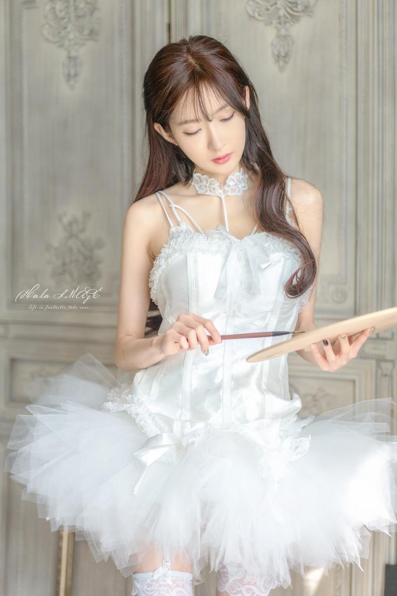 图片[19]-网紅Coser@王羽杉 白裙[24P] – 速更版-美库