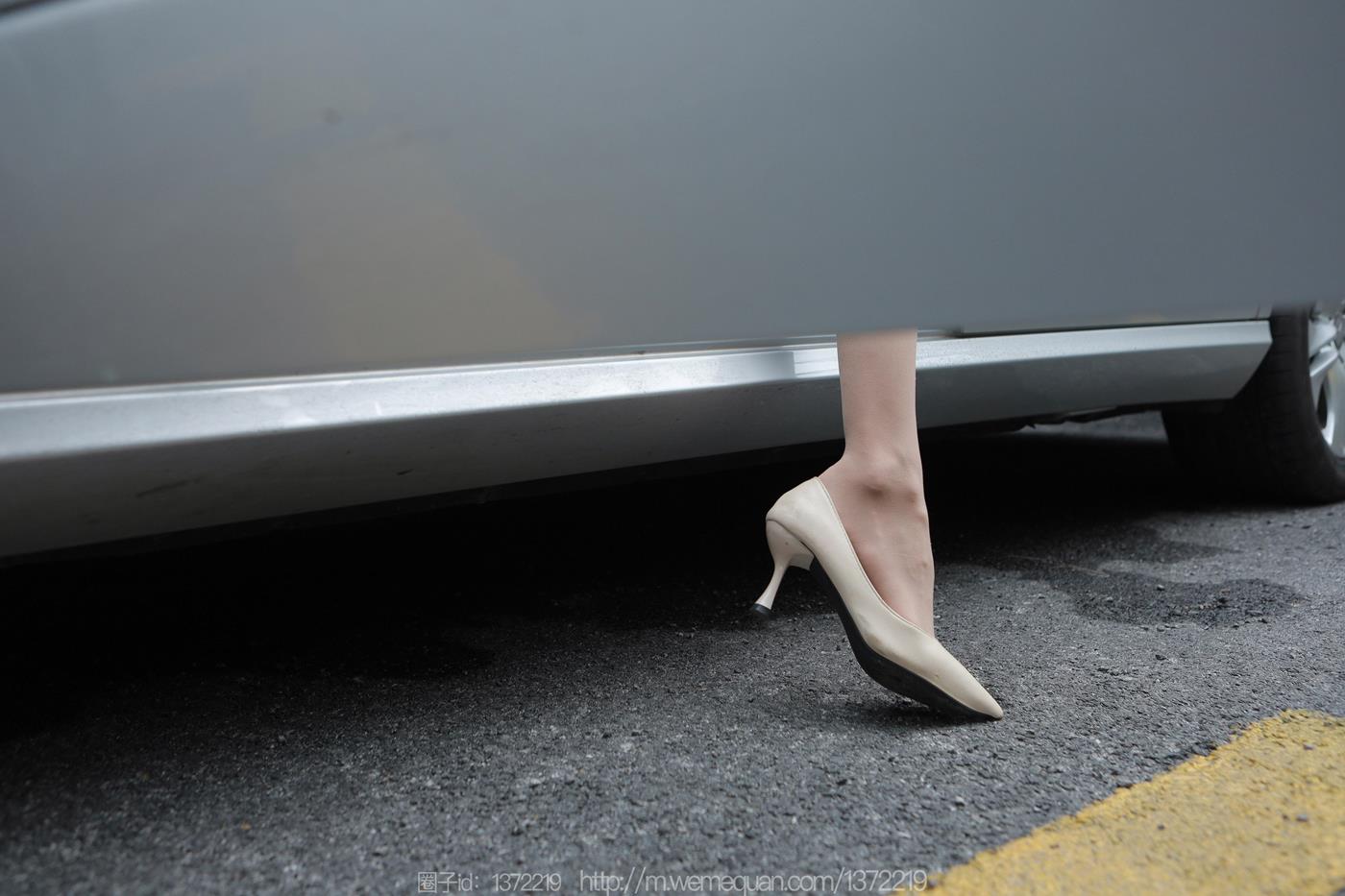 图片[23]-[IESS异思趣向] 2023.01.26 丝享家1341：团团《在车上干嘛？》[77P] – 速更版-美库