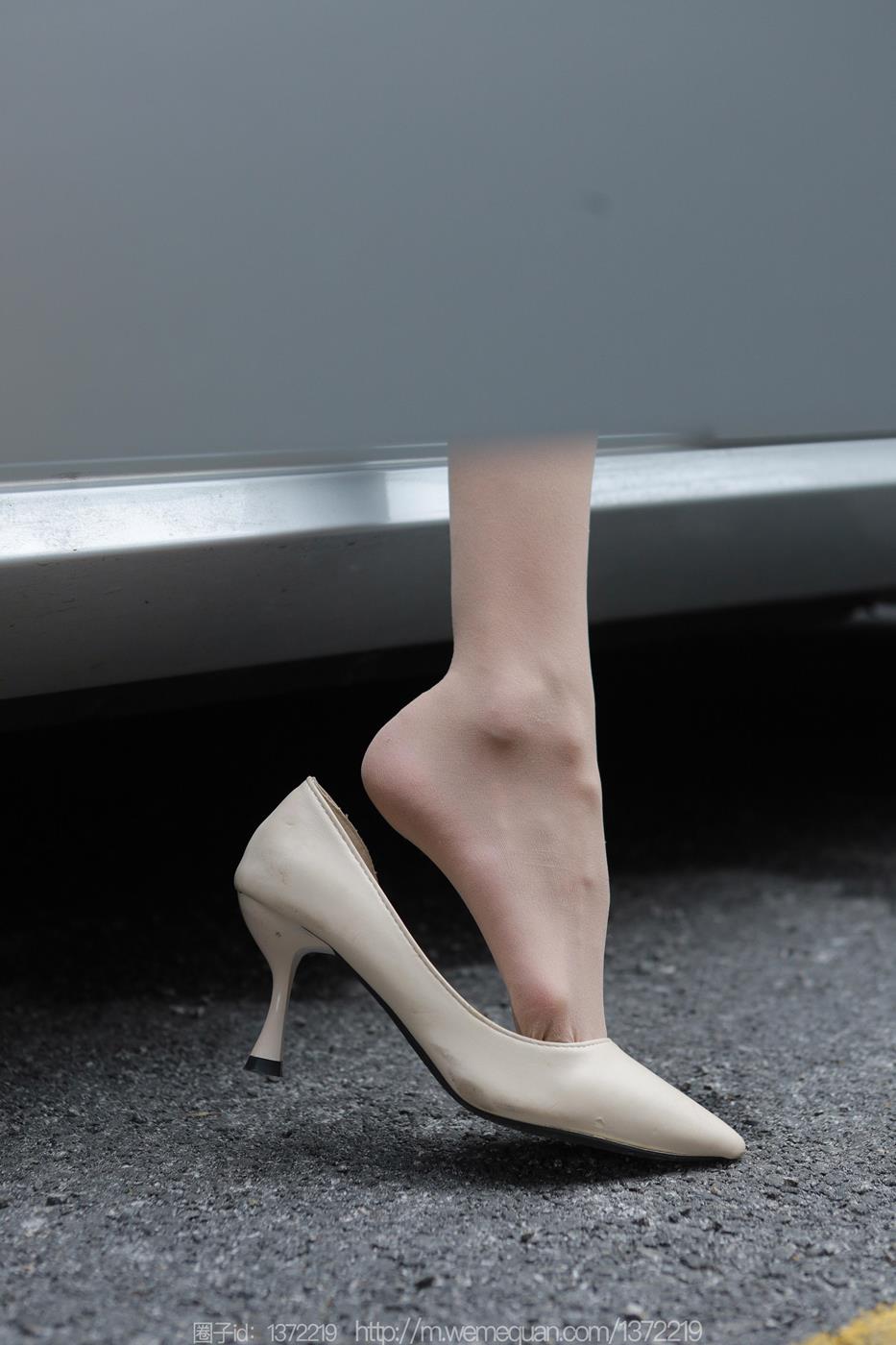 图片[24]-[IESS异思趣向] 2023.01.26 丝享家1341：团团《在车上干嘛？》[77P] – 速更版-美库