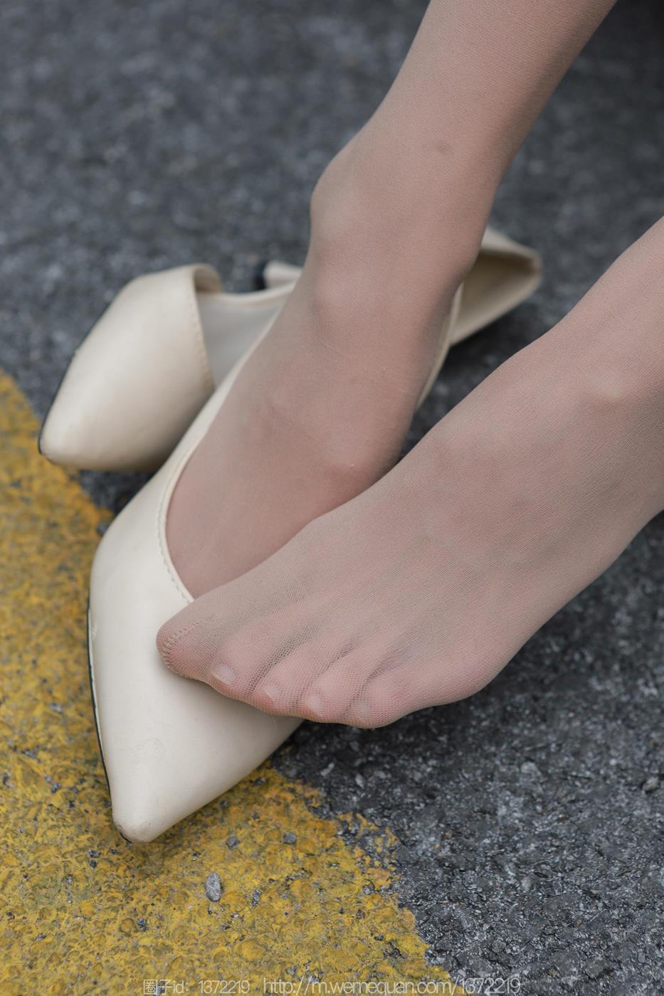 图片[30]-[IESS异思趣向] 2023.01.26 丝享家1341：团团《在车上干嘛？》[77P] – 速更版-美库