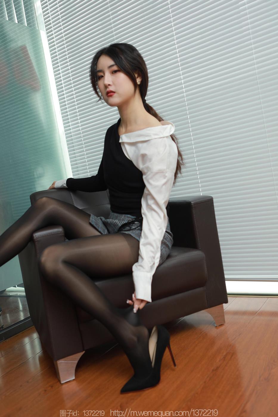 图片[80]-[IESS异思趣向] 2023.01.27 丝享家1342：小宝《油亮高跟》[86P] – 速更版-美库