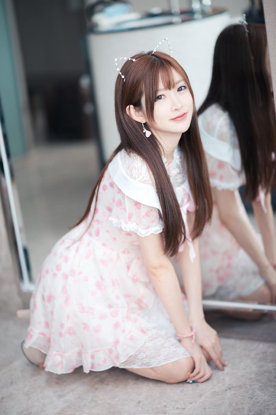 图片[11]-网紅Coser@王羽杉 粉色连衣裙[16P] – 速更版-美库