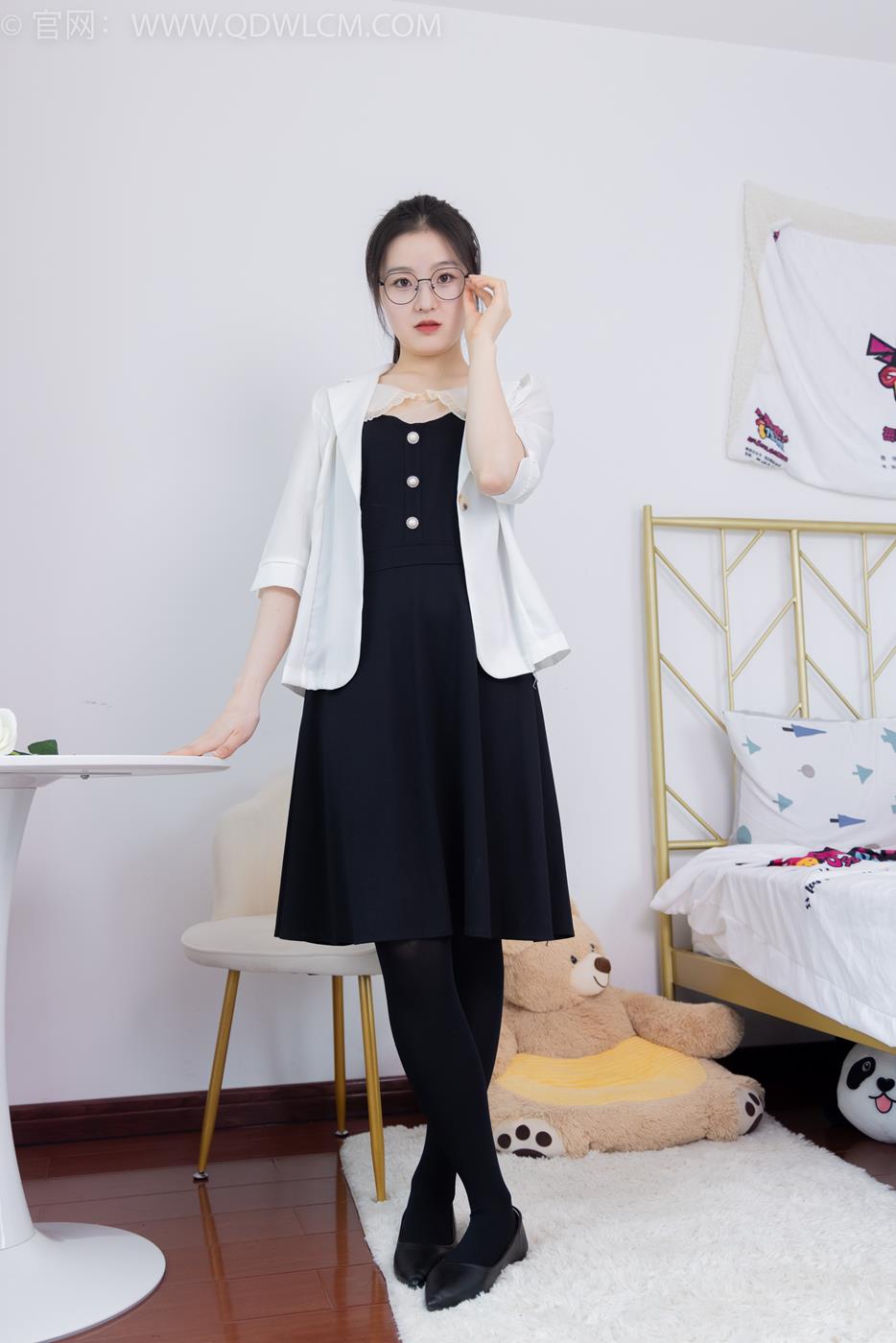 图片[15]-物恋传媒 NO.1640 青柠-木叶落秋声[154P] – 速更版-美库