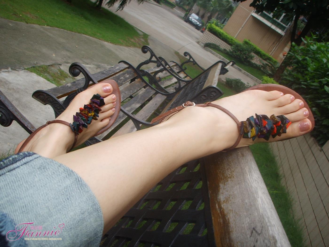 图片[17]-Fannie芬妮每足园 No.136 风起时，勾起无限风光-裸足 [30P] – 速更版-美库