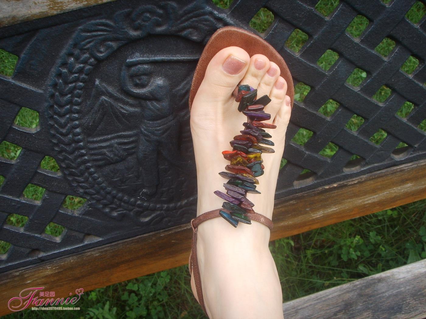 图片[28]-Fannie芬妮每足园 No.136 风起时，勾起无限风光-裸足 [30P] – 速更版-美库