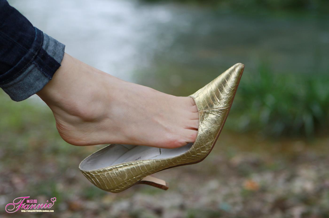 图片[11]-Fannie芬妮每足园 No.139 高跟裸足特写3 [39P] – 速更版-美库