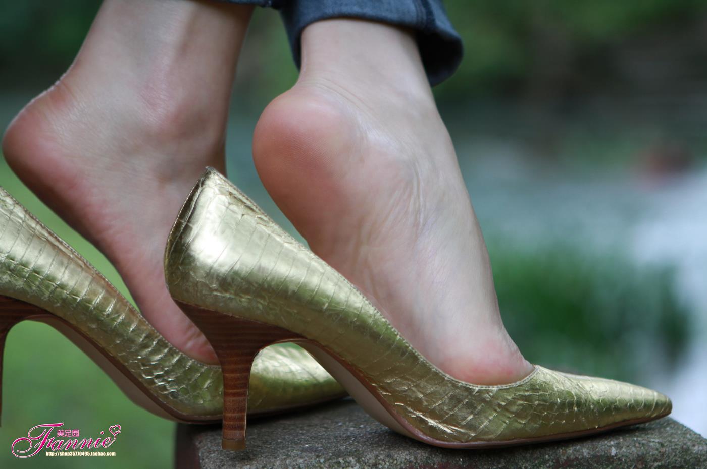 图片[14]-Fannie芬妮每足园 No.139 高跟裸足特写3 [39P] – 速更版-美库