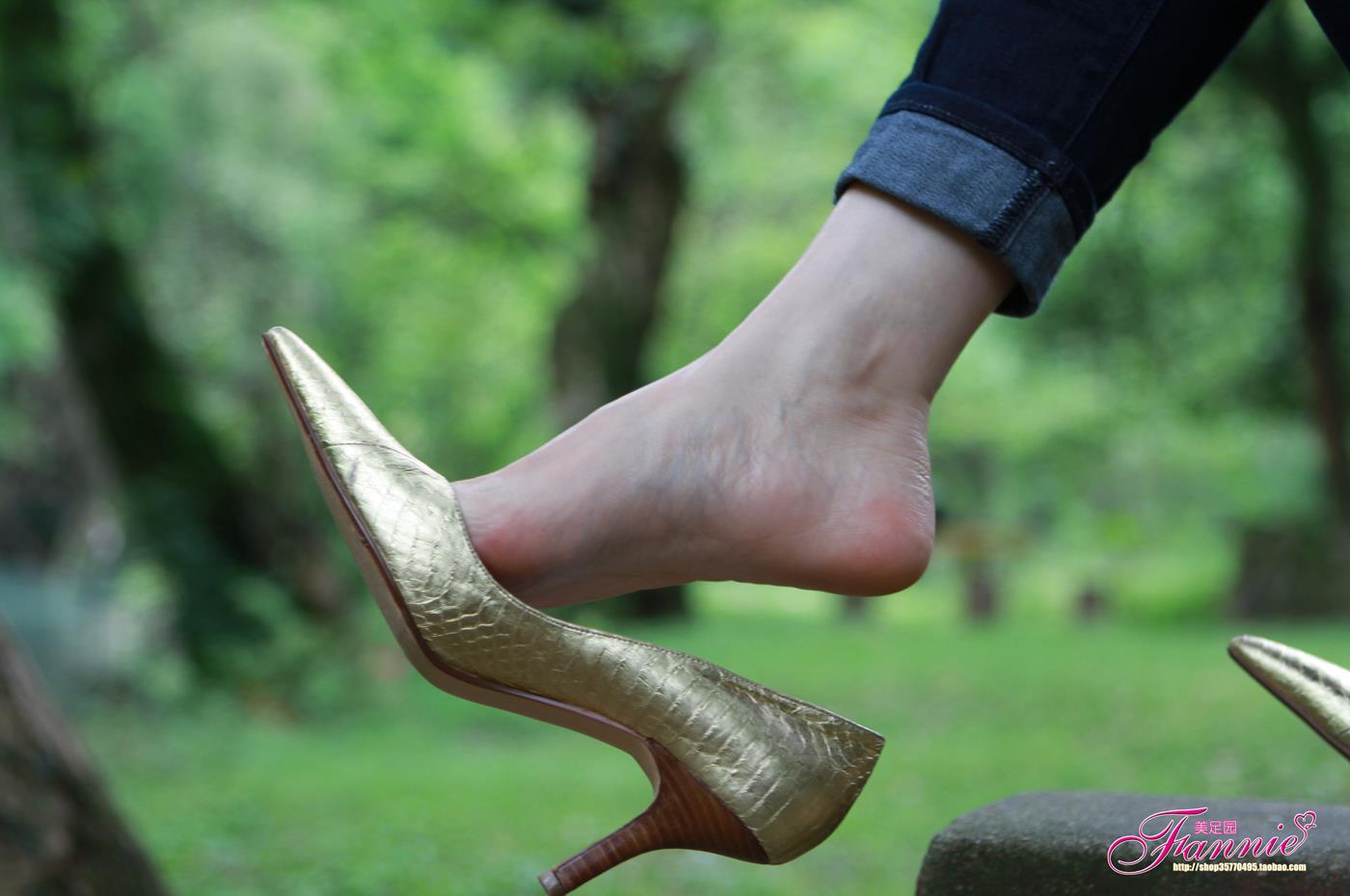 图片[18]-Fannie芬妮每足园 No.139 高跟裸足特写3 [39P] – 速更版-美库