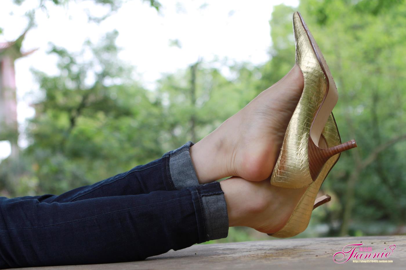 图片[25]-Fannie芬妮每足园 No.139 高跟裸足特写3 [39P] – 速更版-美库