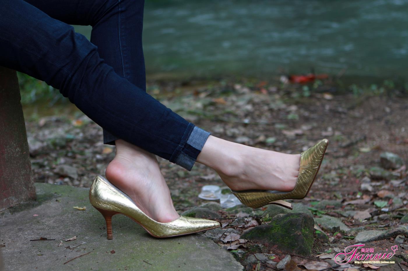 图片[38]-Fannie芬妮每足园 No.139 高跟裸足特写3 [39P] – 速更版-美库