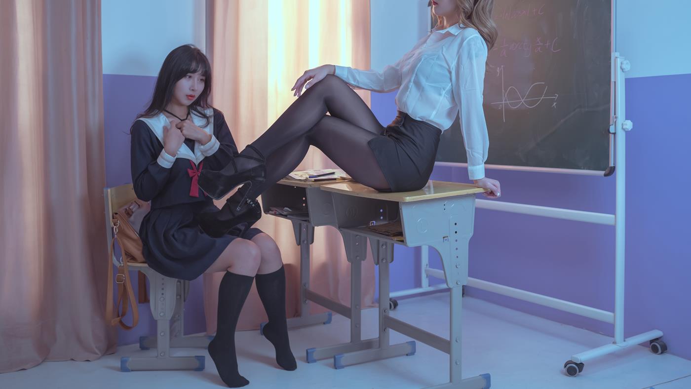 图片[24]-知名动漫博主@云溪溪  双人教室 [26P] – 速更版-美库