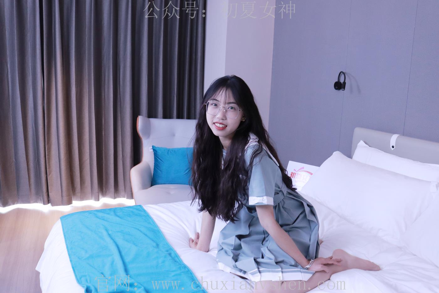 图片[39]-初夏女神 雪糕 浅蓝色JK裙搭配小白鞋[135P] – 速更版-美库