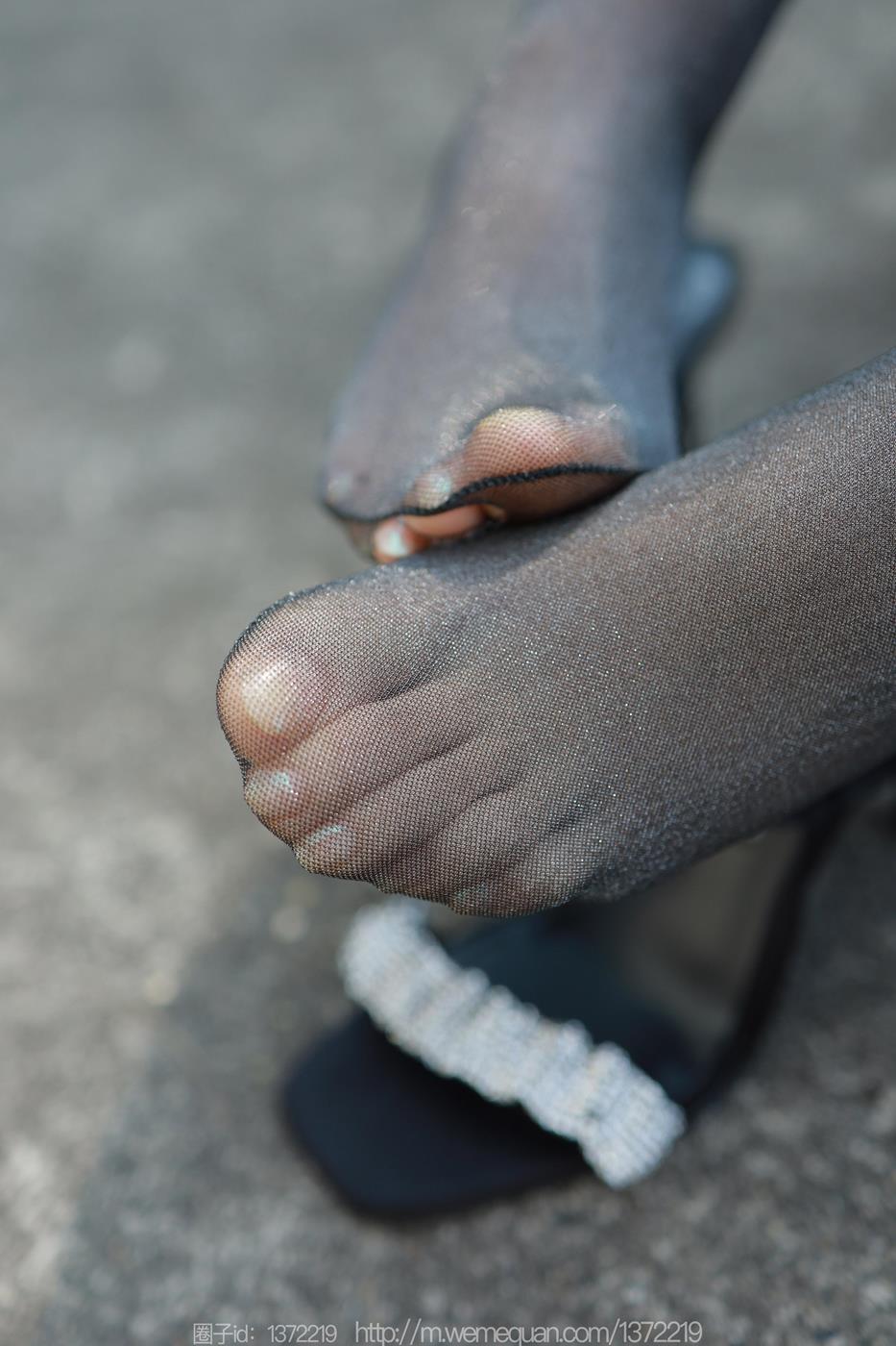 图片[32]-[IESS异思趣向] 2023.02.11 丝享家1358：婉萍《户外OL》[88P] – 速更版-美库