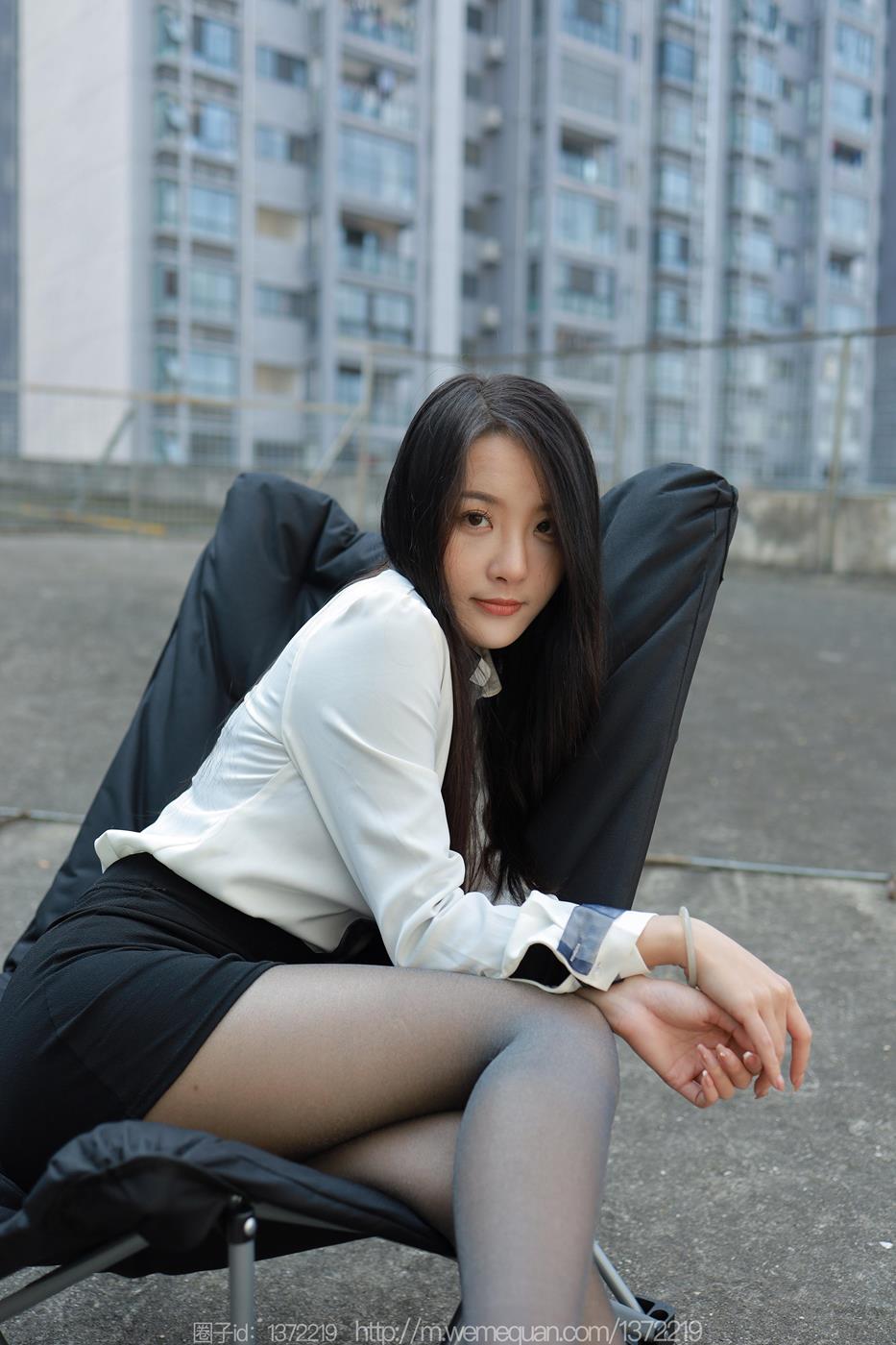 图片[42]-[IESS异思趣向] 2023.02.11 丝享家1358：婉萍《户外OL》[88P] – 速更版-美库