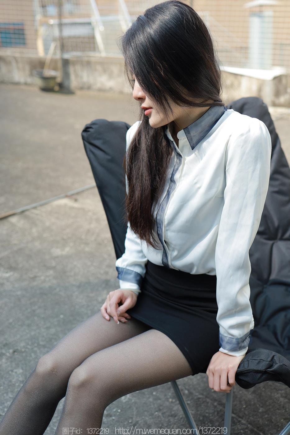 图片[68]-[IESS异思趣向] 2023.02.11 丝享家1358：婉萍《户外OL》[88P] – 速更版-美库