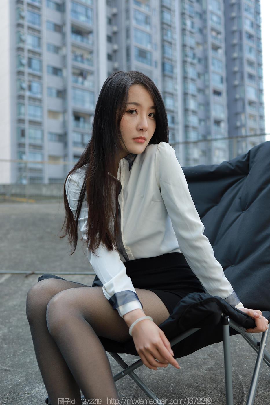 图片[70]-[IESS异思趣向] 2023.02.11 丝享家1358：婉萍《户外OL》[88P] – 速更版-美库