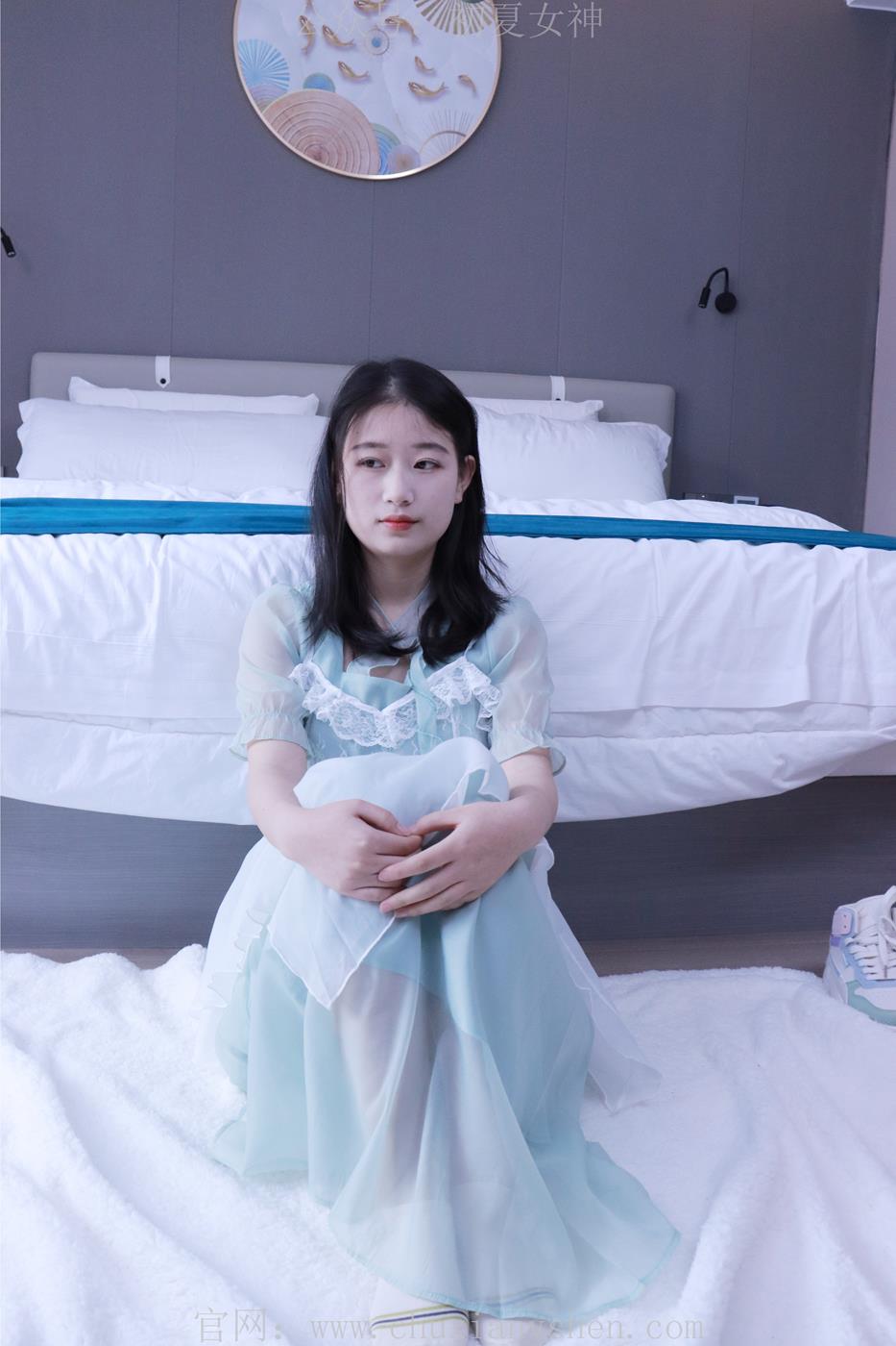 图片[11]-初夏女神 念念 绿野仙踪M码连衣裙搭回力球鞋[120P] – 速更版-美库