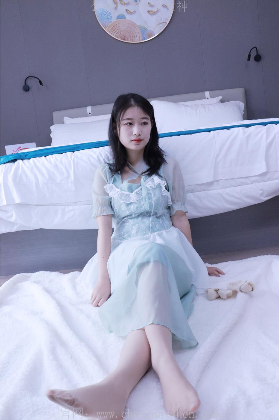 图片[25]-初夏女神 念念 绿野仙踪M码连衣裙搭回力球鞋[120P] – 速更版-美库