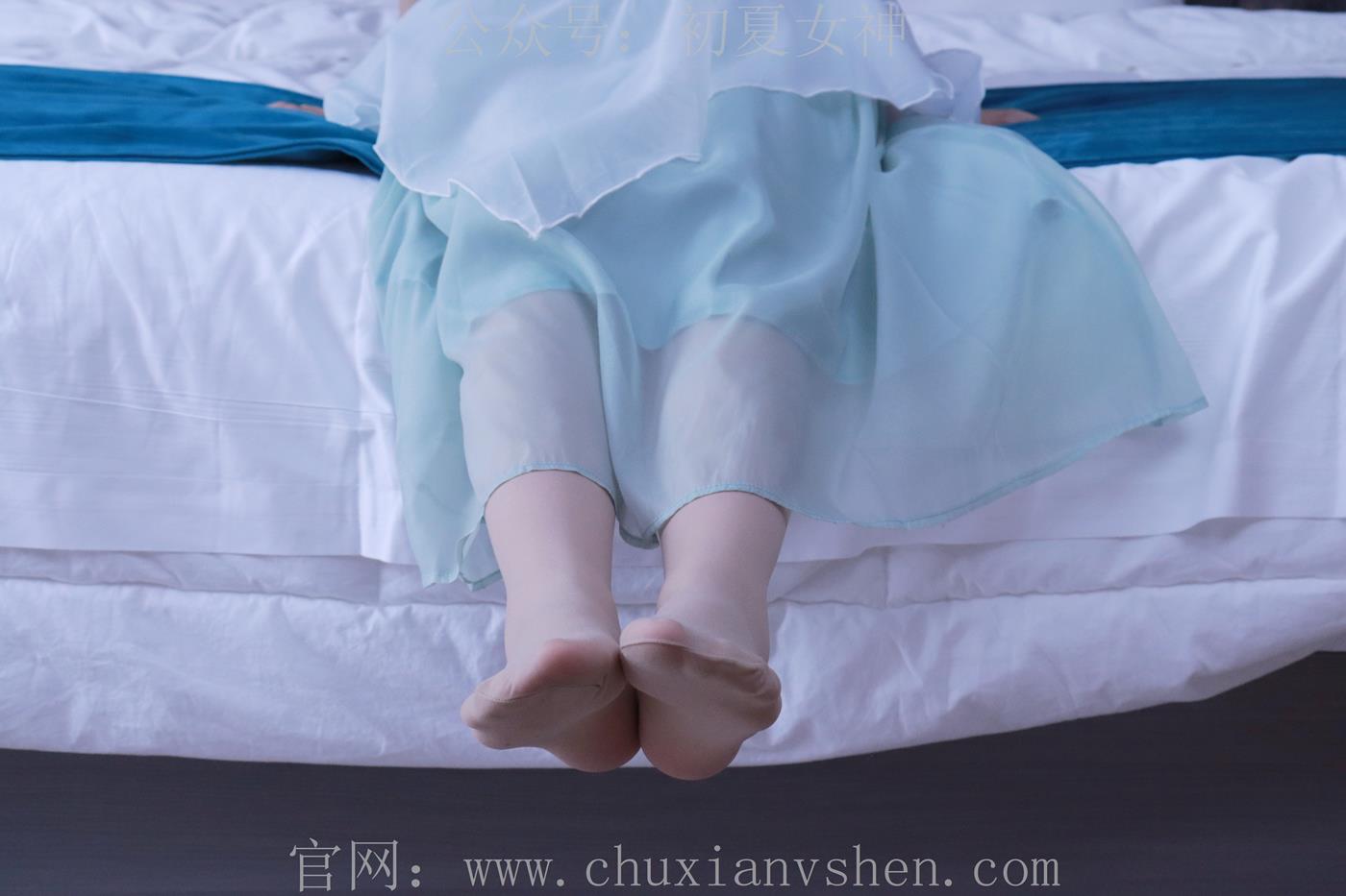 图片[32]-初夏女神 念念 绿野仙踪M码连衣裙搭回力球鞋[120P] – 速更版-美库