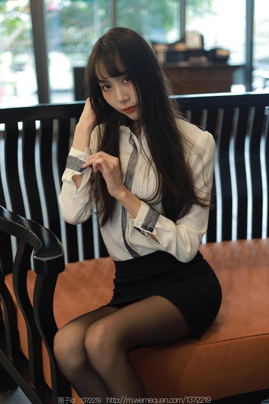 图片[25]-[IESS异思趣向] 2023.02.14 丝享家1361：团团《美腿下午茶》[93P] – 速更版-美库