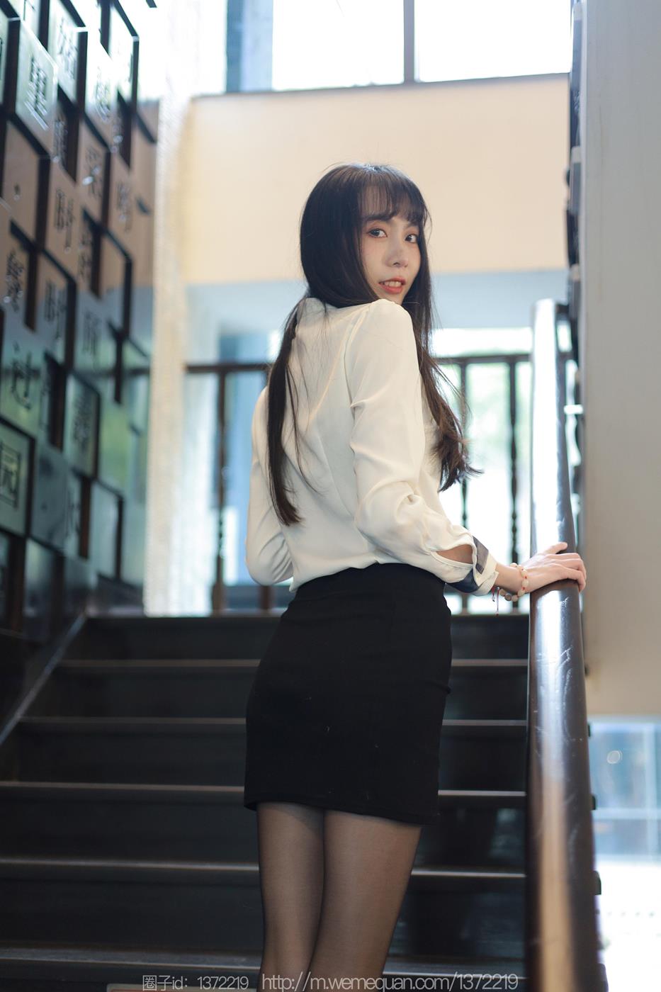 图片[41]-[IESS异思趣向] 2023.02.14 丝享家1361：团团《美腿下午茶》[93P] – 速更版-美库