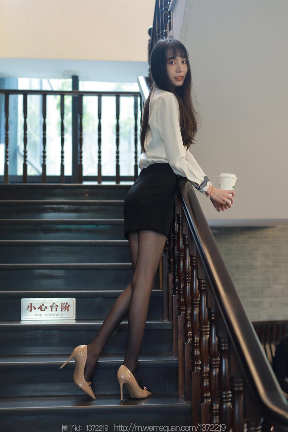 图片[46]-[IESS异思趣向] 2023.02.14 丝享家1361：团团《美腿下午茶》[93P] – 速更版-美库